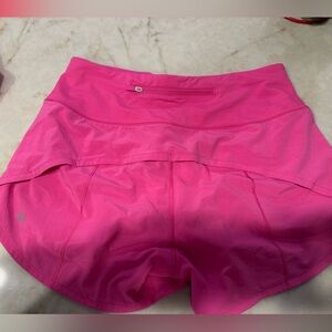 Sonic pink speed up lululemon, size 8 4 inch worn once